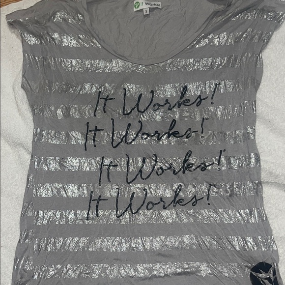 Women's Gray Striped Top It Works - Picture 1 of 3